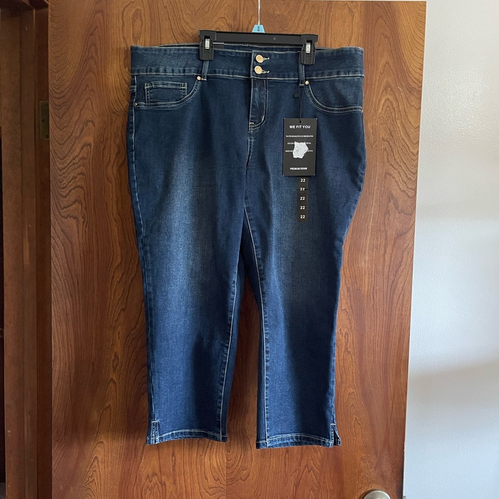 White Mark cropped jeans